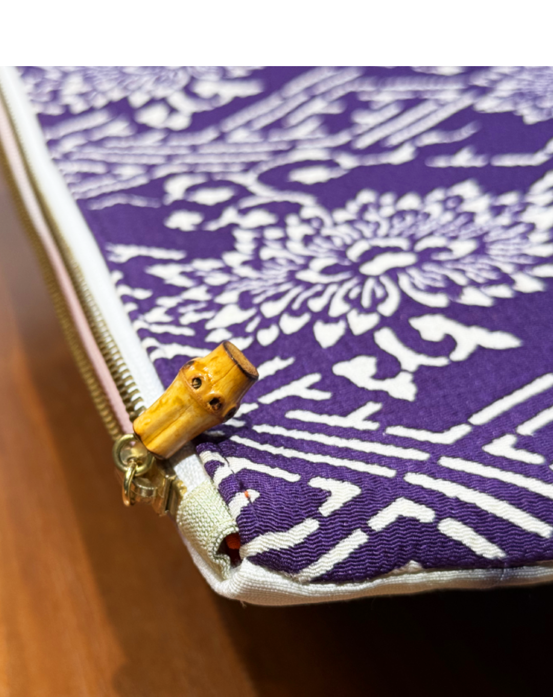 "Murasaki" Clutch