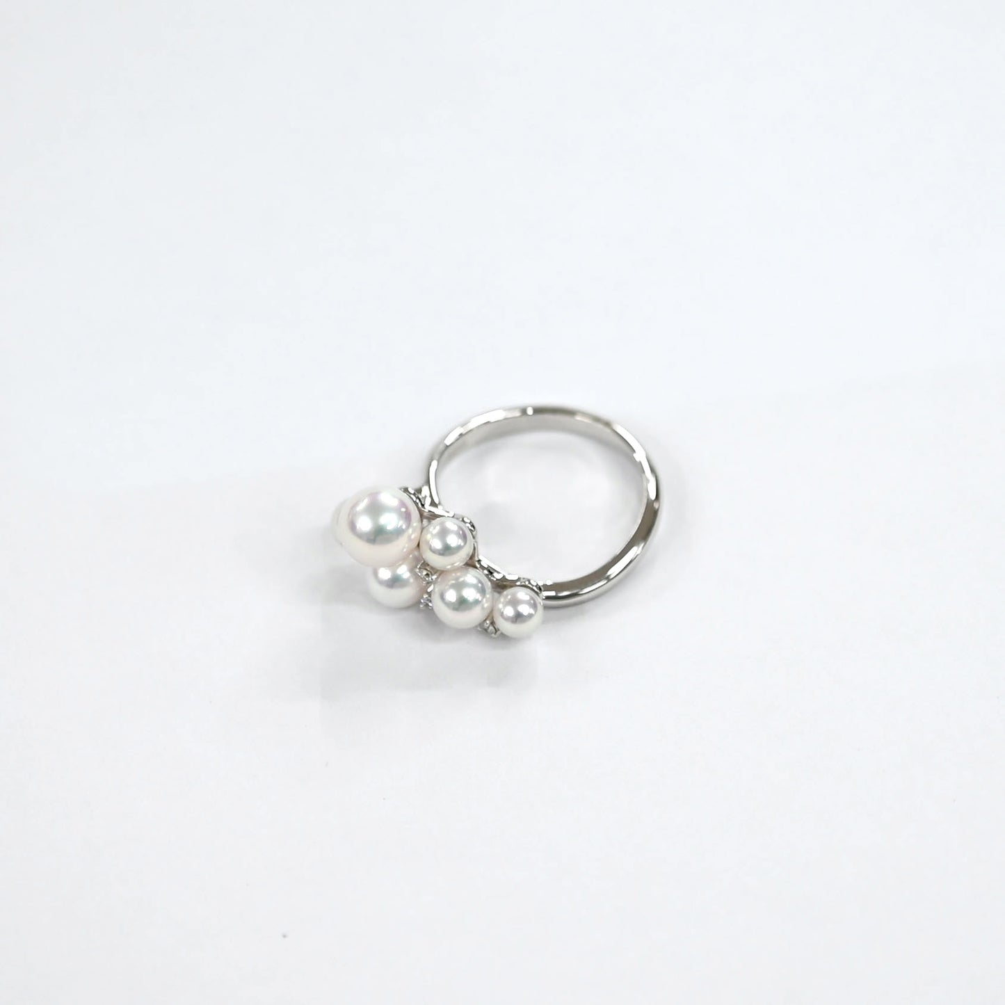 Akoya 18K white gold