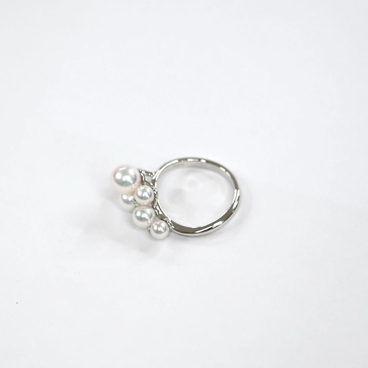 Akoya 18K white gold