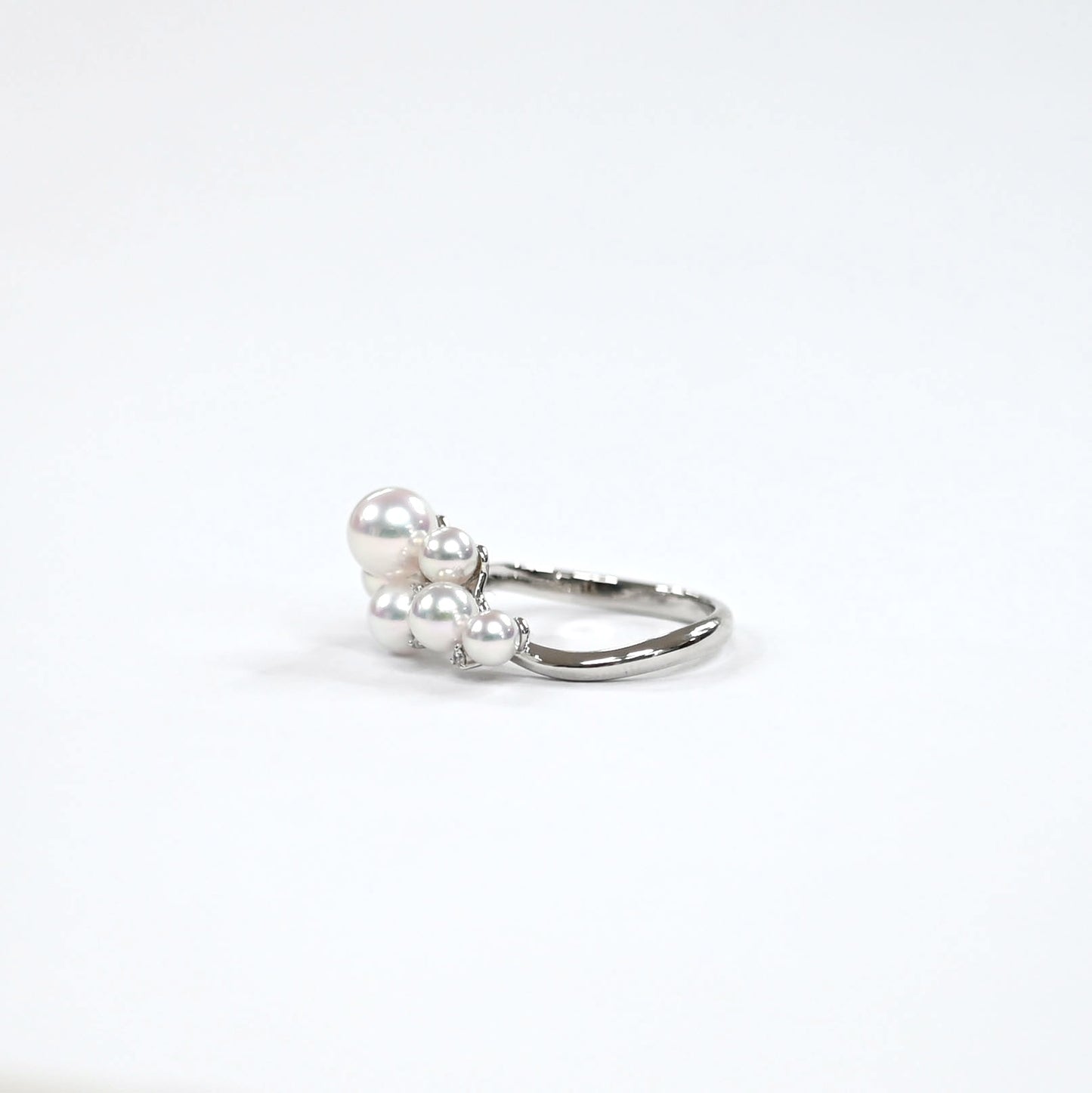 Akoya 18K white gold