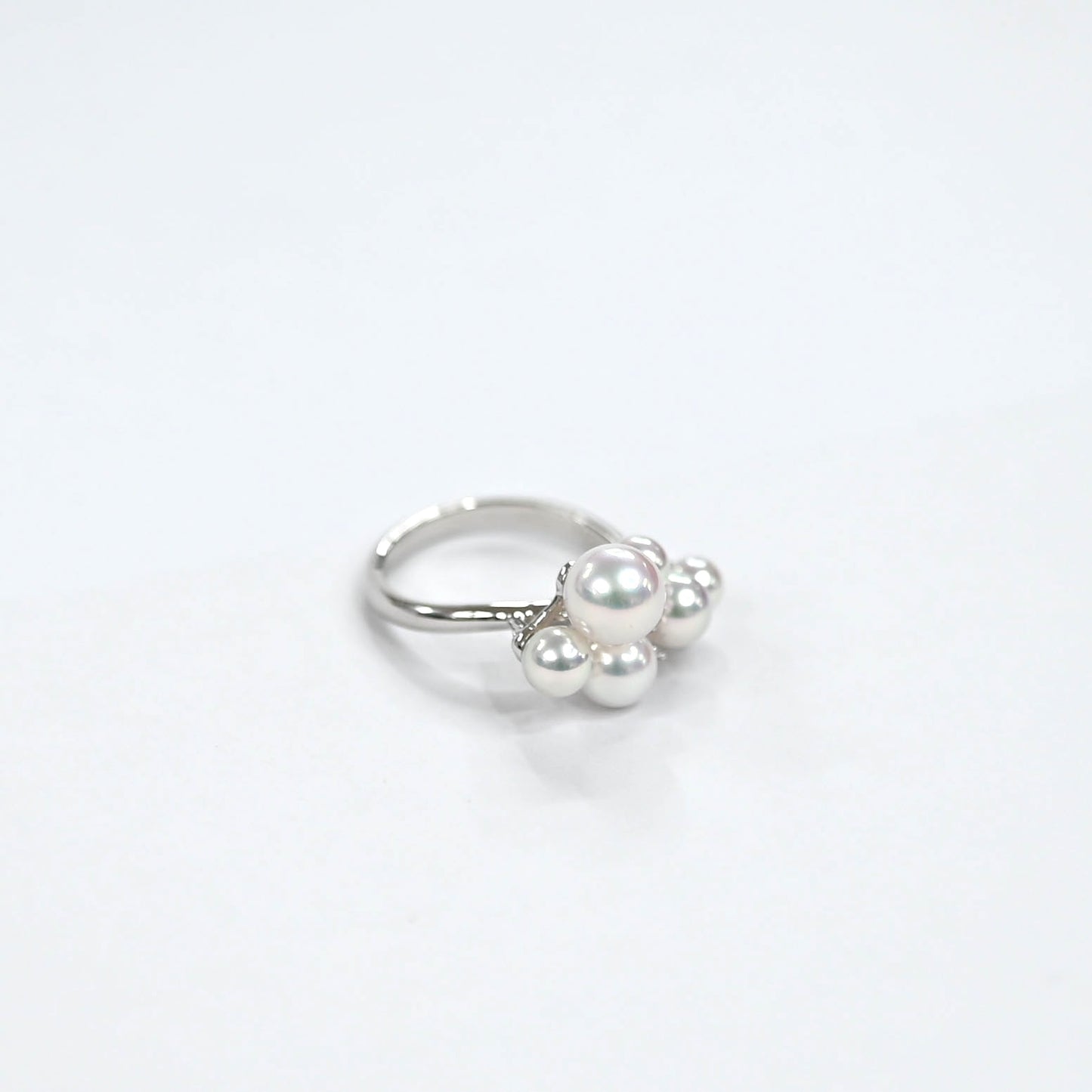 Akoya 18K white gold