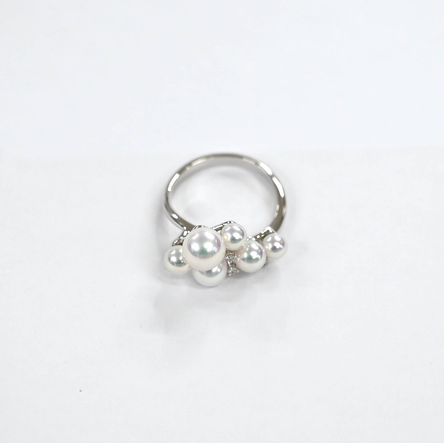 Akoya 18K white gold