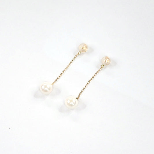 Akoya yellow gold